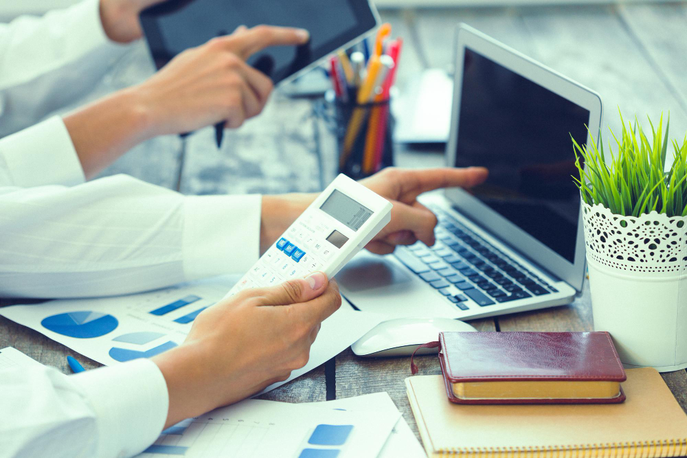Finance & Accounting Outsourcing Services in 2026: What US Mid-Market Companies Need to Know Before Switching